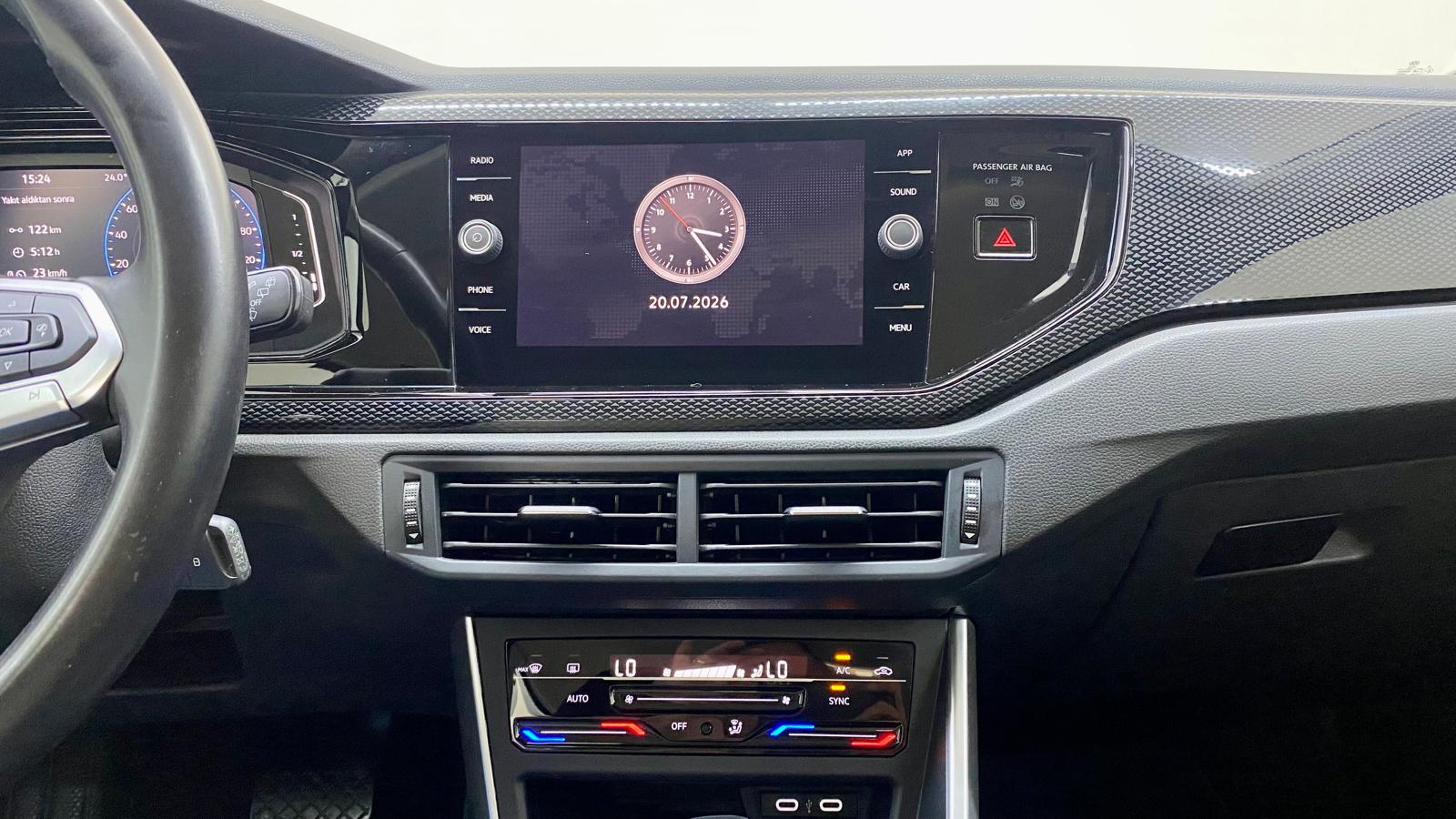VOLKSWAGEN POLO 10